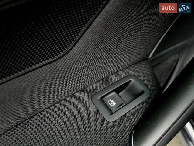 Чорний Фольксваген Гольф, об'ємом двигуна 1.4 л та пробігом 69 тис. км за 19000 $, фото 30 на Automoto.ua