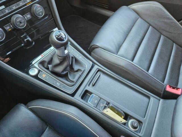 Черный Фольксваген Гольф, объемом двигателя 2 л и пробегом 87 тыс. км за 8900 $, фото 16 на Automoto.ua