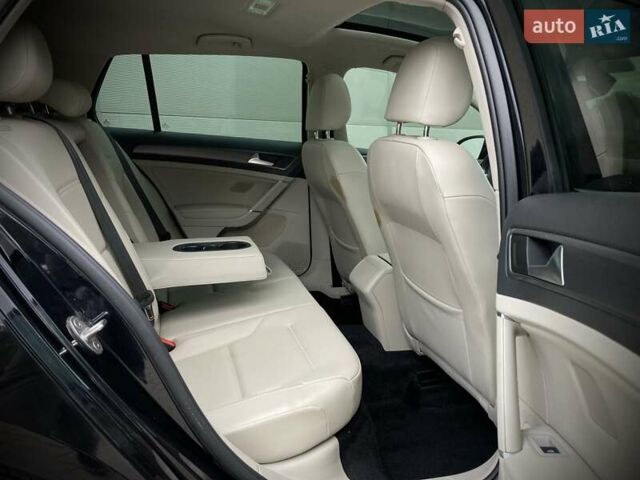 Черный Фольксваген Гольф, объемом двигателя 1.4 л и пробегом 98 тыс. км за 12700 $, фото 10 на Automoto.ua