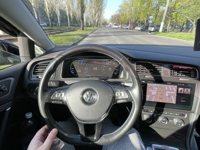 Черный Фольксваген Гольф, объемом двигателя 0 л и пробегом 99 тыс. км за 13700 $, фото 3 на Automoto.ua