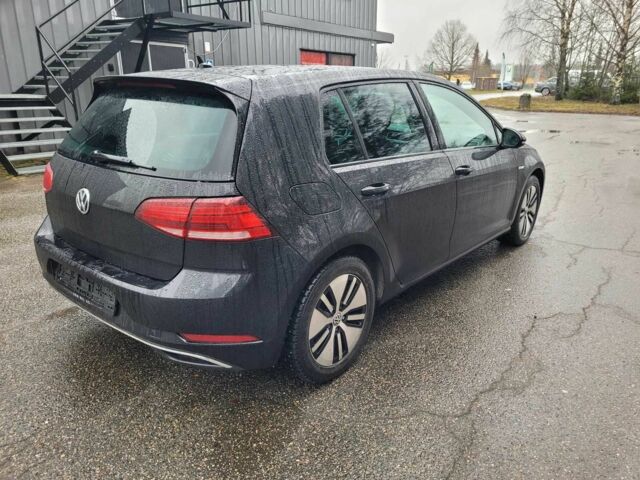 Черный Фольксваген Гольф, объемом двигателя 0 л и пробегом 85 тыс. км за 11000 $, фото 5 на Automoto.ua