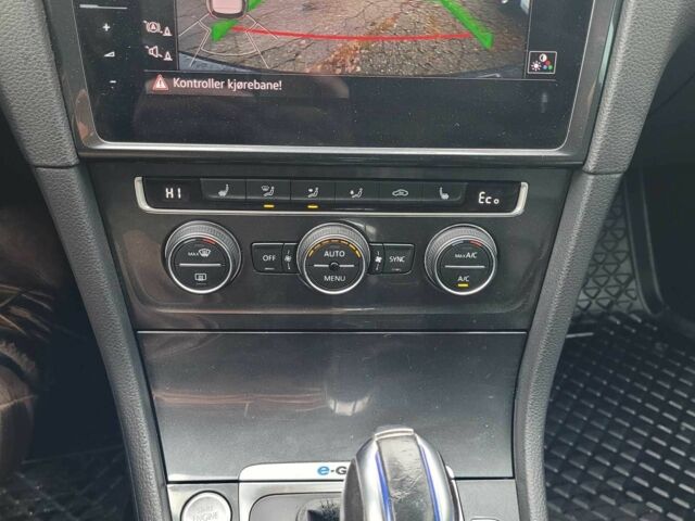 Черный Фольксваген Гольф, объемом двигателя 0 л и пробегом 85 тыс. км за 11000 $, фото 11 на Automoto.ua