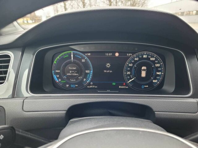 Черный Фольксваген Гольф, объемом двигателя 0 л и пробегом 85 тыс. км за 11000 $, фото 10 на Automoto.ua