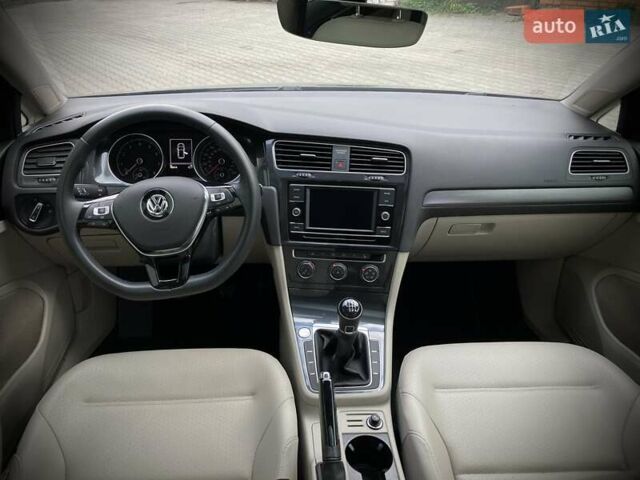 Черный Фольксваген Гольф, объемом двигателя 1.4 л и пробегом 98 тыс. км за 12700 $, фото 17 на Automoto.ua