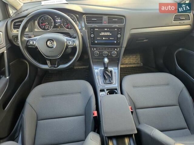 Черный Фольксваген Гольф, объемом двигателя 1.4 л и пробегом 106 тыс. км за 18890 $, фото 39 на Automoto.ua