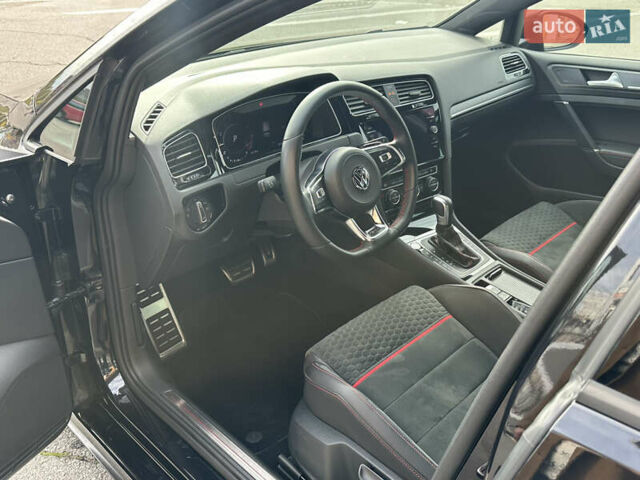 Черный Фольксваген Гольф, объемом двигателя 1.98 л и пробегом 71 тыс. км за 26000 $, фото 21 на Automoto.ua