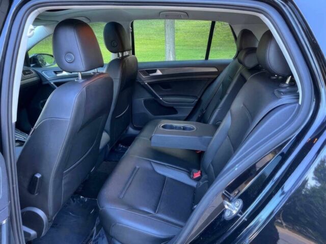 Черный Фольксваген Гольф, объемом двигателя 1.4 л и пробегом 48 тыс. км за 8000 $, фото 11 на Automoto.ua