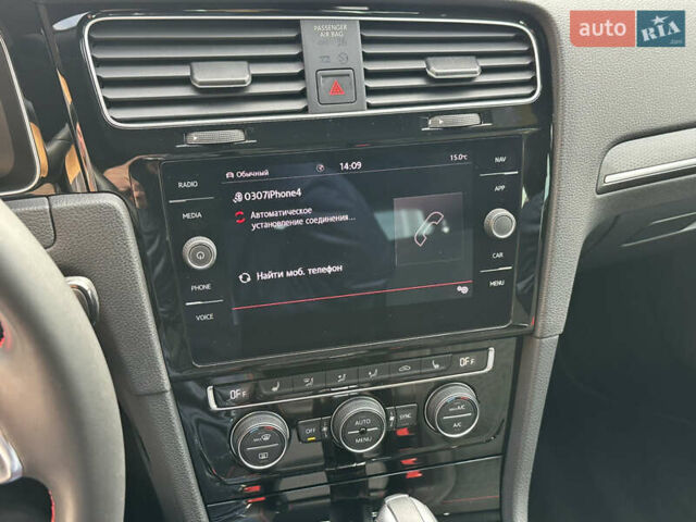 Черный Фольксваген Гольф, объемом двигателя 1.98 л и пробегом 71 тыс. км за 26000 $, фото 30 на Automoto.ua