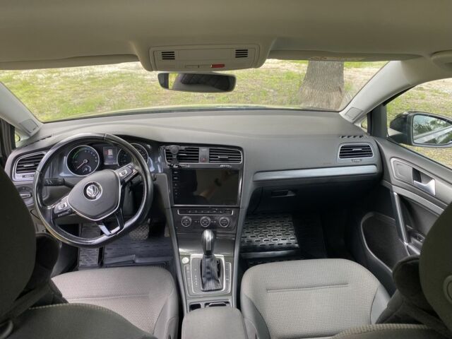 Чорний Фольксваген Гольф, об'ємом двигуна 0 л та пробігом 62 тис. км за 15200 $, фото 10 на Automoto.ua