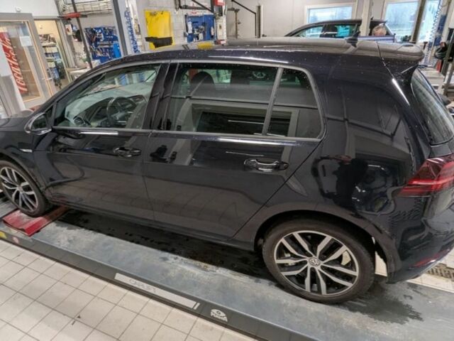 Чорний Фольксваген Гольф, об'ємом двигуна 0 л та пробігом 58 тис. км за 11200 $, фото 2 на Automoto.ua