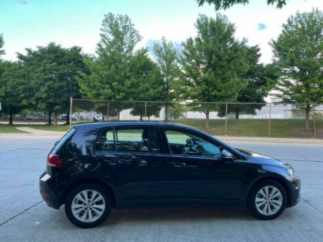 Черный Фольксваген Гольф, объемом двигателя 1.4 л и пробегом 48 тыс. км за 8000 $, фото 3 на Automoto.ua