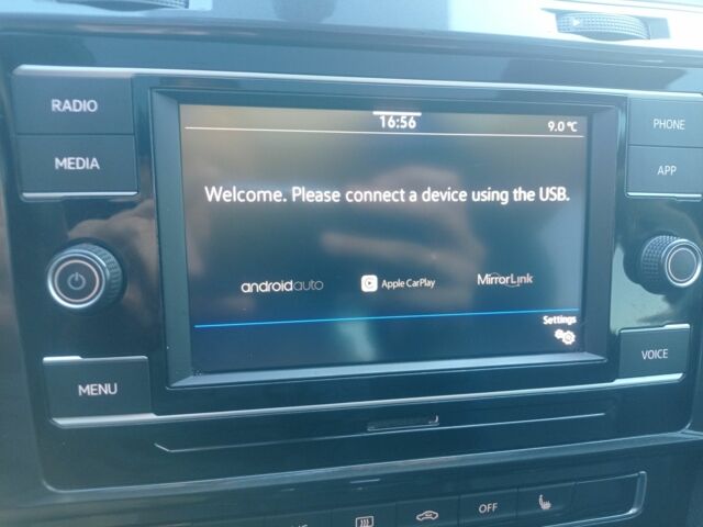 Черный Фольксваген Гольф, объемом двигателя 1.4 л и пробегом 121 тыс. км за 14000 $, фото 6 на Automoto.ua