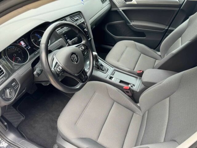 Черный Фольксваген Гольф, объемом двигателя 0 л и пробегом 42 тыс. км за 4500 $, фото 9 на Automoto.ua