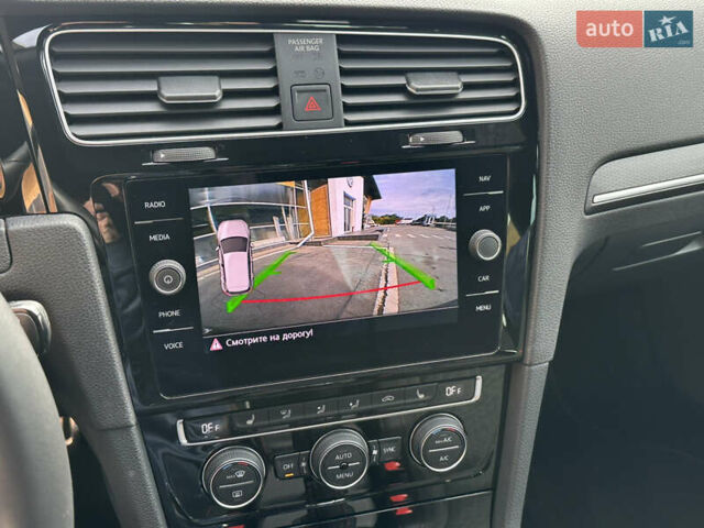 Черный Фольксваген Гольф, объемом двигателя 1.98 л и пробегом 71 тыс. км за 26000 $, фото 27 на Automoto.ua