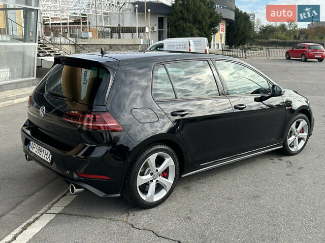 Черный Фольксваген Гольф, объемом двигателя 1.98 л и пробегом 71 тыс. км за 26000 $, фото 7 на Automoto.ua