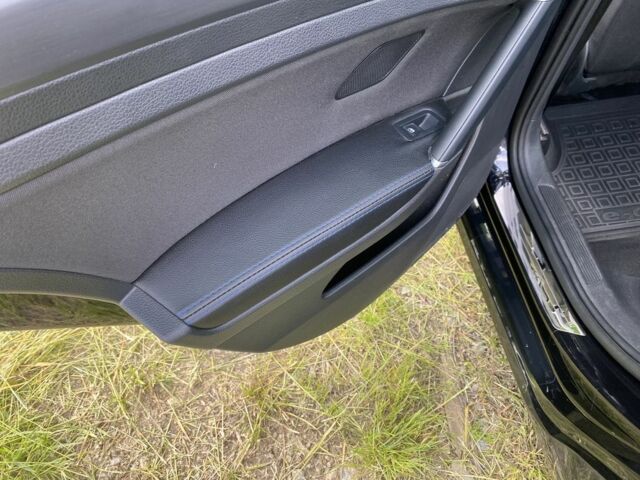 Чорний Фольксваген Гольф, об'ємом двигуна 0 л та пробігом 62 тис. км за 15200 $, фото 12 на Automoto.ua