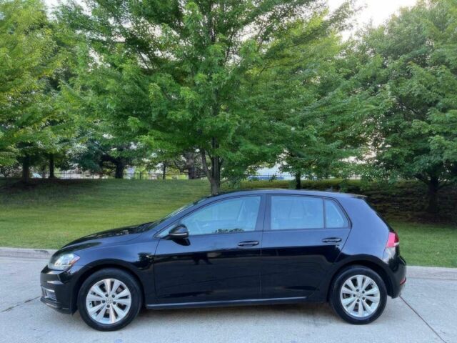 Черный Фольксваген Гольф, объемом двигателя 1.4 л и пробегом 48 тыс. км за 8000 $, фото 4 на Automoto.ua