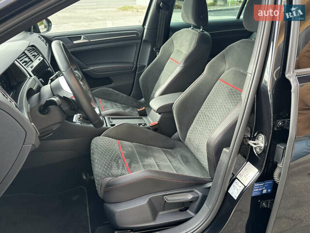 Черный Фольксваген Гольф, объемом двигателя 1.98 л и пробегом 71 тыс. км за 26000 $, фото 15 на Automoto.ua