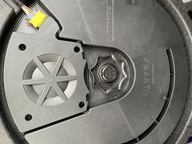 Чорний Фольксваген Гольф, об'ємом двигуна 0 л та пробігом 62 тис. км за 15200 $, фото 15 на Automoto.ua