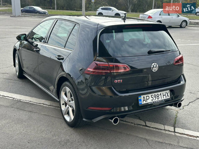 Черный Фольксваген Гольф, объемом двигателя 1.98 л и пробегом 71 тыс. км за 26000 $, фото 5 на Automoto.ua