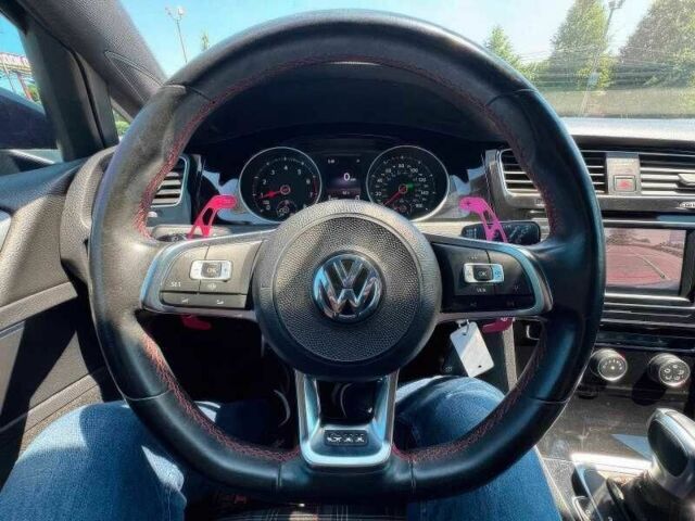 Черный Фольксваген Гольф, объемом двигателя 2 л и пробегом 34 тыс. км за 10000 $, фото 15 на Automoto.ua