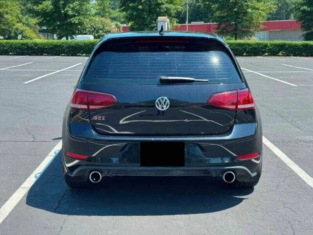 Черный Фольксваген Гольф, объемом двигателя 2 л и пробегом 34 тыс. км за 10000 $, фото 5 на Automoto.ua