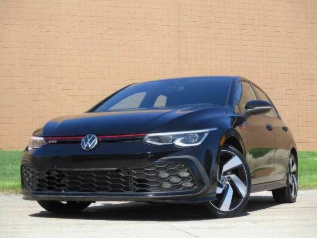 Чорний Фольксваген Гольф, об'ємом двигуна 2 л та пробігом 20 тис. км за 14500 $, фото 2 на Automoto.ua