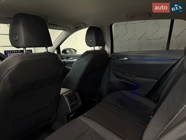 Черный Фольксваген Гольф, объемом двигателя 1.4 л и пробегом 12 тыс. км за 29500 $, фото 48 на Automoto.ua