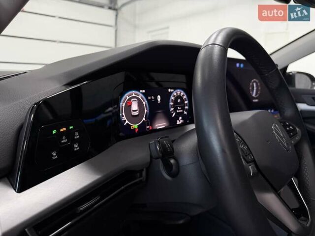 Черный Фольксваген Гольф, объемом двигателя 1.4 л и пробегом 12 тыс. км за 29500 $, фото 31 на Automoto.ua