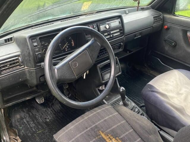 Чорний Фольксваген Гольф, об'ємом двигуна 0 л та пробігом 400 тис. км за 1100 $, фото 5 на Automoto.ua