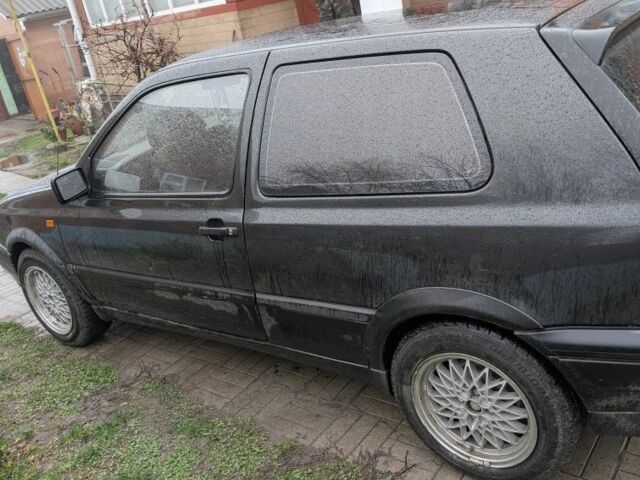 Чорний Фольксваген Гольф, об'ємом двигуна 1.9 л та пробігом 320 тис. км за 1400 $, фото 3 на Automoto.ua