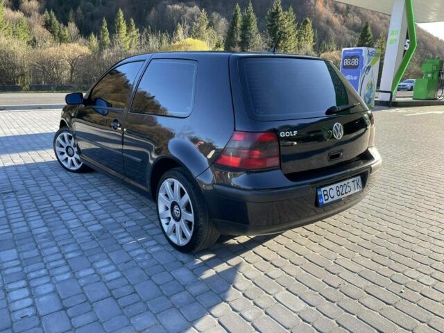 Черный Фольксваген Гольф, объемом двигателя 1.9 л и пробегом 380 тыс. км за 4200 $, фото 2 на Automoto.ua