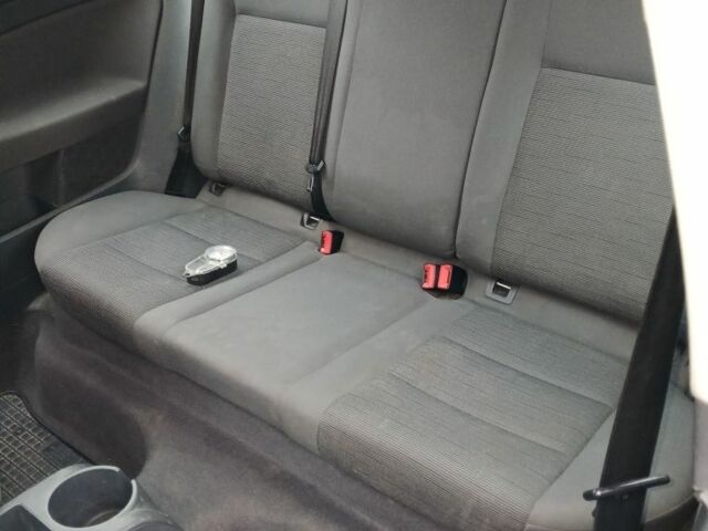 Черный Фольксваген Гольф, объемом двигателя 1.4 л и пробегом 228 тыс. км за 4100 $, фото 6 на Automoto.ua