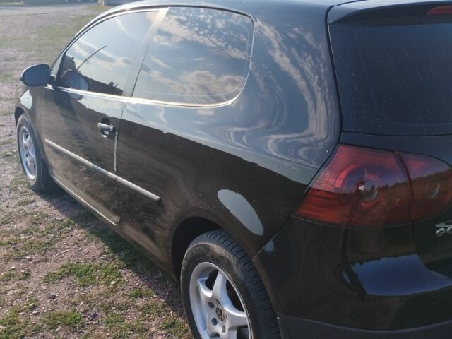 Черный Фольксваген Гольф, объемом двигателя 1.6 л и пробегом 285 тыс. км за 4000 $, фото 7 на Automoto.ua