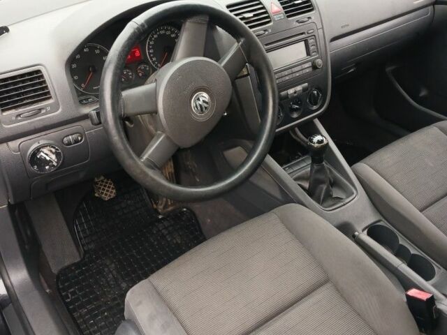 Черный Фольксваген Гольф, объемом двигателя 1.4 л и пробегом 228 тыс. км за 4100 $, фото 4 на Automoto.ua