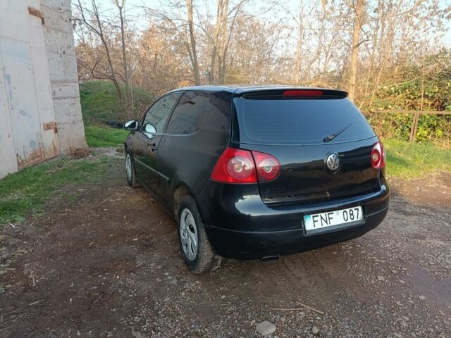 Черный Фольксваген Гольф, объемом двигателя 1.9 л и пробегом 350 тыс. км за 2200 $, фото 3 на Automoto.ua
