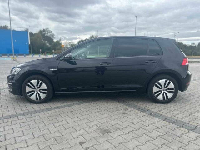 Чорний Фольксваген Гольф, об'ємом двигуна 0 л та пробігом 50 тис. км за 9590 $, фото 4 на Automoto.ua