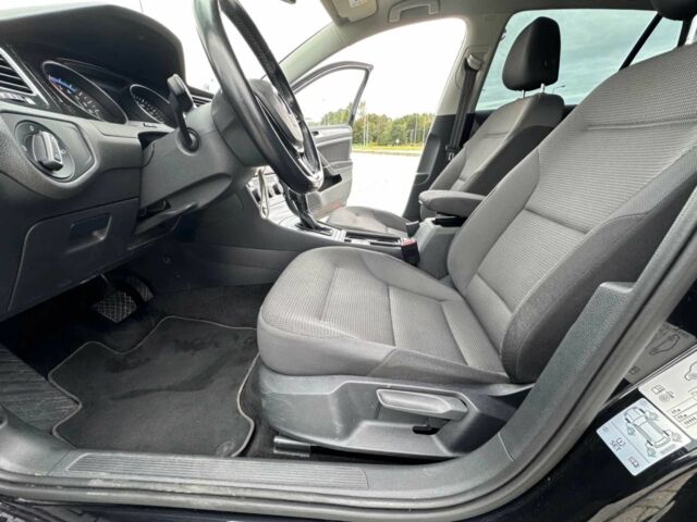 Чорний Фольксваген Гольф, об'ємом двигуна 0 л та пробігом 50 тис. км за 9590 $, фото 9 на Automoto.ua