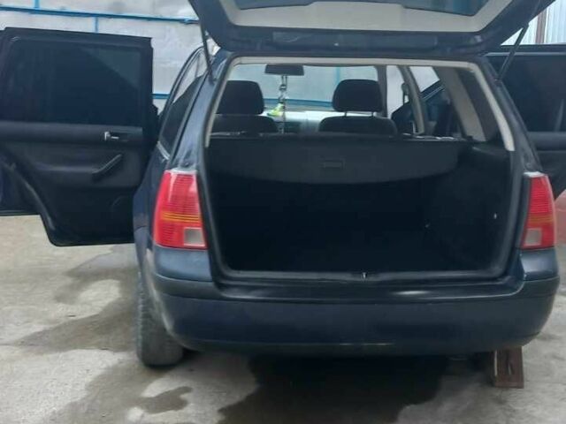 Чорний Фольксваген Гольф, об'ємом двигуна 2 л та пробігом 240 тис. км за 1700 $, фото 2 на Automoto.ua