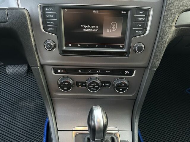 Чорний Фольксваген Гольф, об'ємом двигуна 1.6 л та пробігом 210 тис. км за 11900 $, фото 5 на Automoto.ua