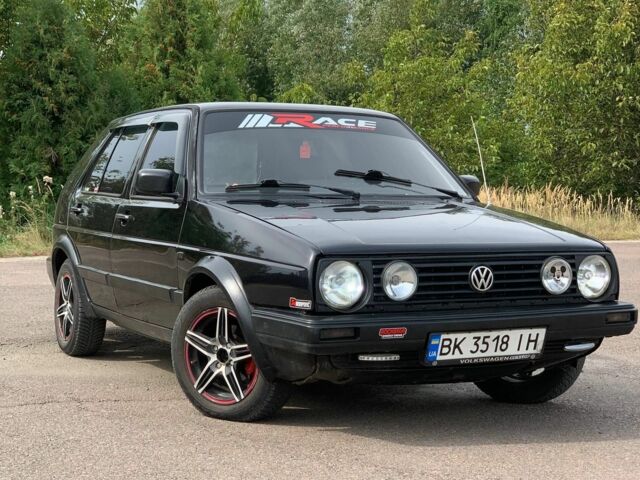 Черный Фольксваген Гольф, объемом двигателя 1.8 л и пробегом 100 тыс. км за 1699 $, фото 8 на Automoto.ua