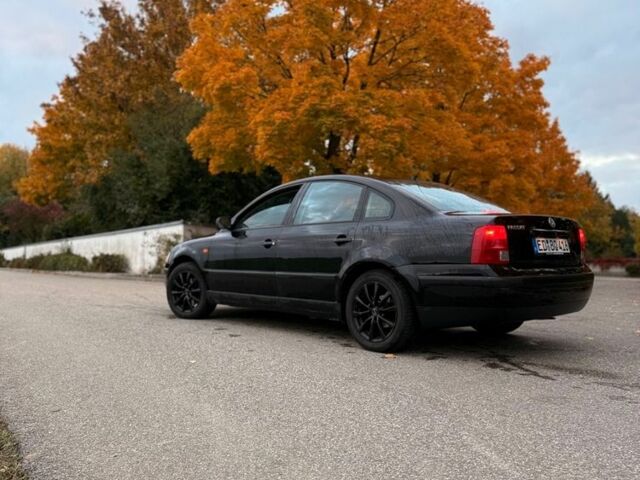 Черный Фольксваген Гольф, объемом двигателя 0 л и пробегом 300 тыс. км за 2200 $, фото 7 на Automoto.ua