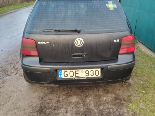 Чорний Фольксваген Гольф, об'ємом двигуна 0 л та пробігом 396 тис. км за 2200 $, фото 1 на Automoto.ua