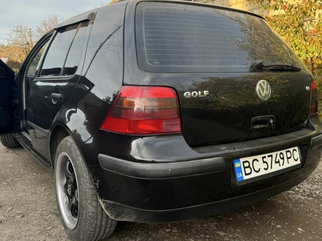 Черный Фольксваген Гольф, объемом двигателя 1.6 л и пробегом 310 тыс. км за 3700 $, фото 3 на Automoto.ua