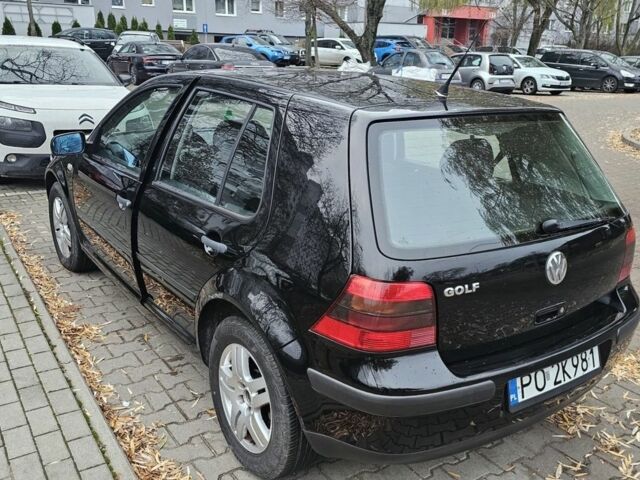 Черный Фольксваген Гольф, объемом двигателя 1.9 л и пробегом 267 тыс. км за 1000 $, фото 2 на Automoto.ua