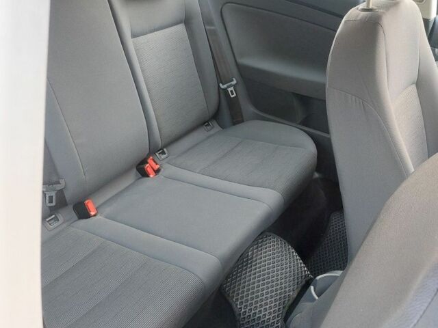 Черный Фольксваген Гольф, объемом двигателя 1.4 л и пробегом 240 тыс. км за 4600 $, фото 6 на Automoto.ua