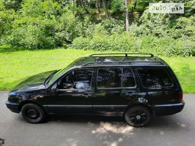 Чорний Фольксваген Гольф, об'ємом двигуна 1.4 л та пробігом 150 тис. км за 1600 $, фото 1 на Automoto.ua