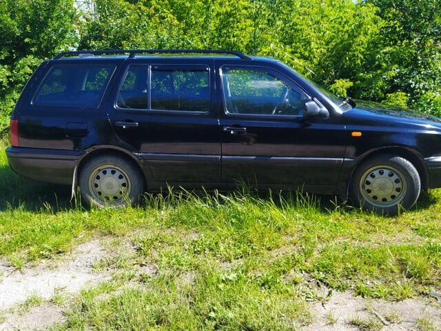 Черный Фольксваген Гольф, объемом двигателя 0 л и пробегом 549 тыс. км за 2600 $, фото 2 на Automoto.ua