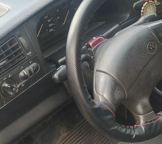 Черный Фольксваген Гольф, объемом двигателя 0 л и пробегом 549 тыс. км за 2600 $, фото 5 на Automoto.ua