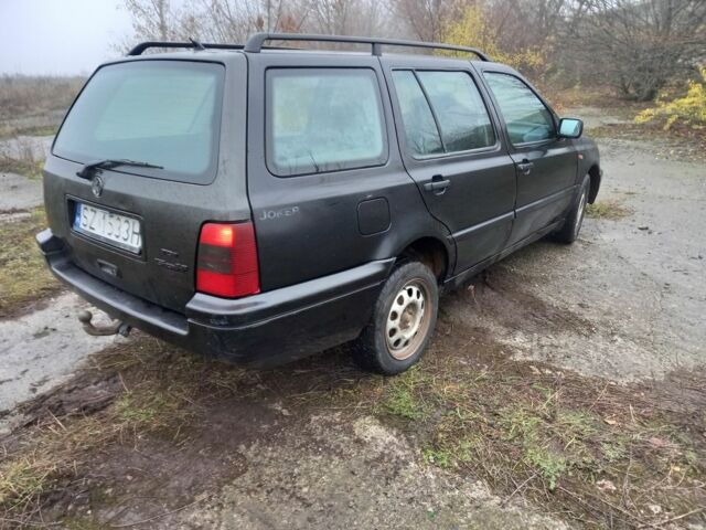 Черный Фольксваген Гольф, объемом двигателя 1.9 л и пробегом 300 тыс. км за 650 $, фото 4 на Automoto.ua